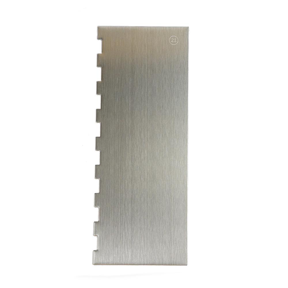 Stripe Edge Cake Scraper- Medium 1 ct - Artigee