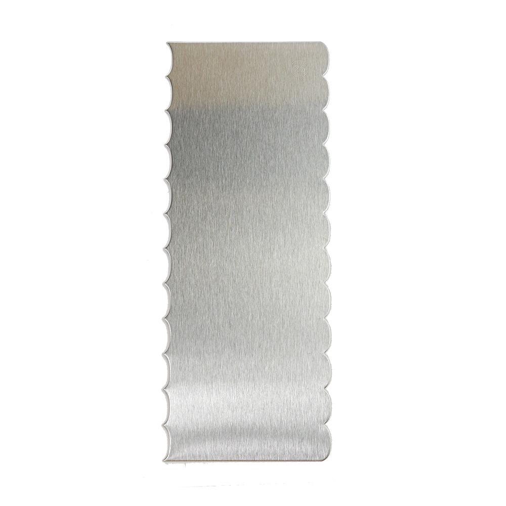Scalloped Edge Cake Scraper Large- 1 ct - Artigee